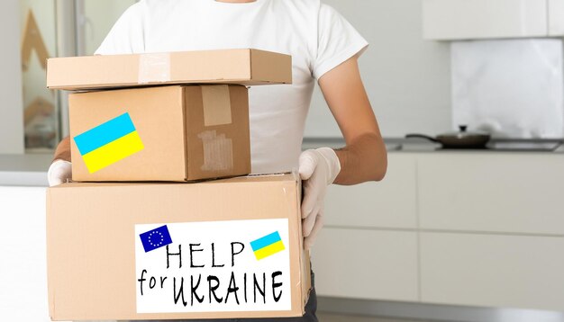 Wolontariusze zbierający datki na potrzeby ukraińskich migrantów koncepcja pomocy humanitarnej