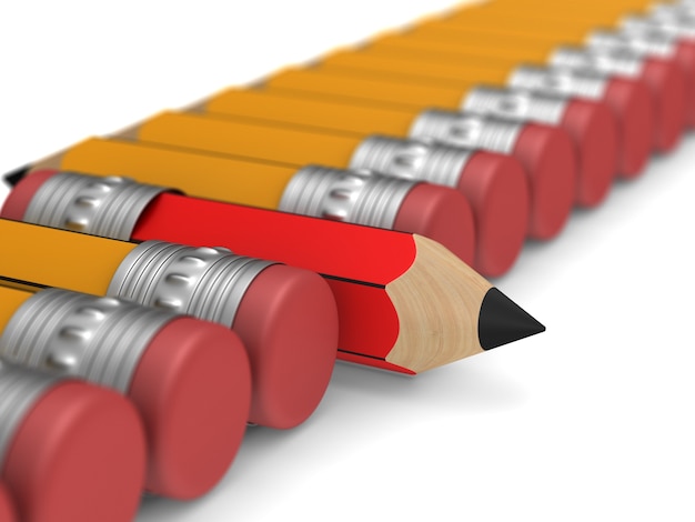 Wyjątkowy czerwony drewniany ołówek z gumką wyróżniający się z pomarańczowego tłumu na białym tle.
