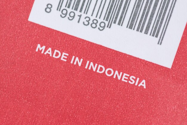 Wykonane w Indonezji napis na paczce papieru