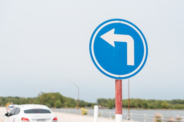 Wykorzystanie Znaku Blue Traffic Do Testu Jazdy Samochodem I ćwiczenia W Szkole Jazdy