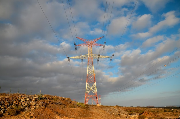 Wysokonapięciowy elektryczny słup transmisyjny Tower Energy