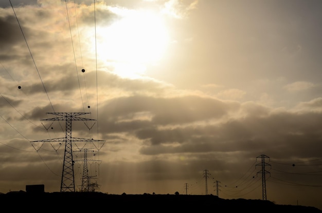 Wysokonapięciowy elektryczny słup transmisyjny Tower Energy