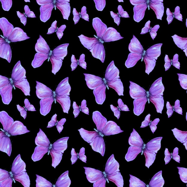 wzór z fioletowymi motylami