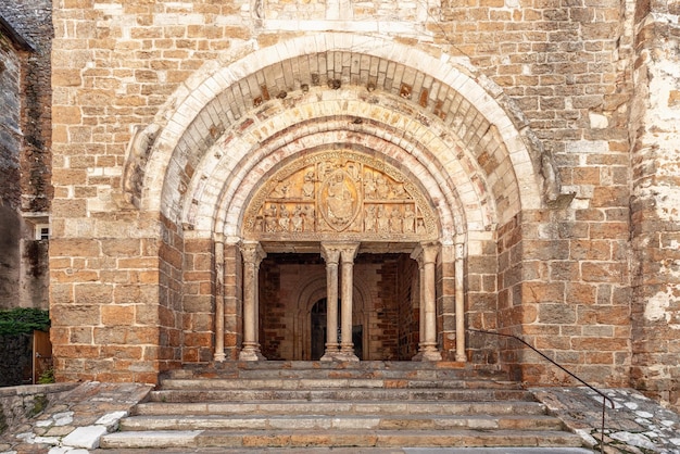 Xii-wieczny Kościół Eglise Saintpierre De Carennac Lot Occitanie Francja