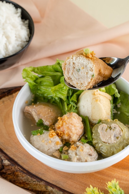 yong tau foo yong tau fu lub liong tahu w indonezji to chińska kuchnia hakka