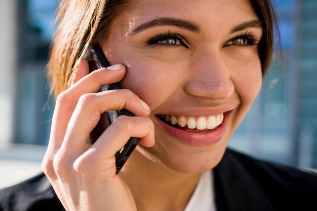 Zdjęcie young business woman portrait set outdoor