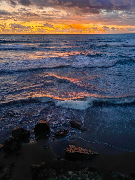 Z bliska plaża piaszczysta panoramiczna krajobraz plaży Zainspirować tropikalną plażę horyzont morski