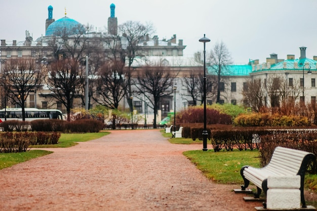 Zabytki przyrody architektura i życie miasta Rosji Sankt Petersburg