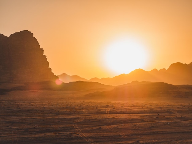 Zabytki pustyni Wadi Rum w Jordanii