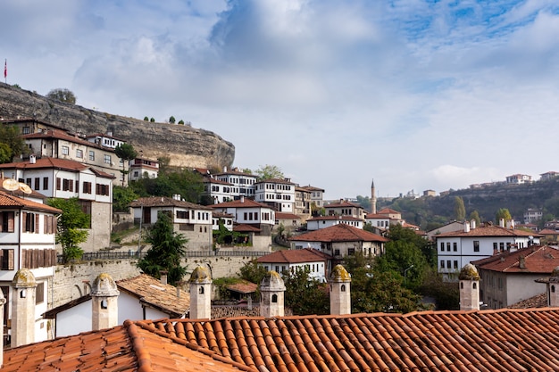 Zabytkowe domy kominowe z ramą. Safranbolu - TURCJA