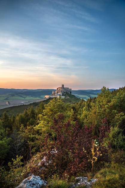 Zabytkowy zamek na Słowacji, Zamek Spiski. Podróżuj po Europie.