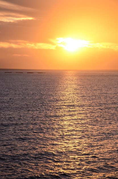 Zachód Słońca Nad Oceanem Atlantyckim Na Teneryfie Wyspy Kanaryjskie W Hiszpanii