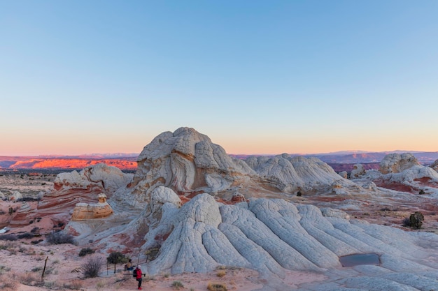 Zachód słońca nad White Pocket w Vermillion Cliffs National Monument w Arizonie