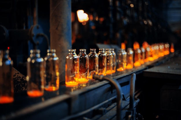 Zakład do produkcji butelek szkła huta