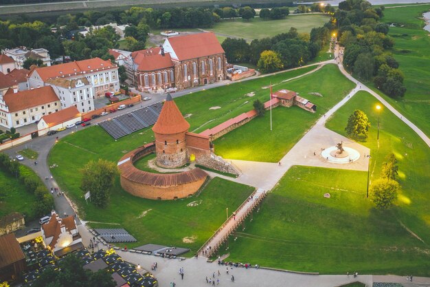 Zdjęcie zamek kaunas na polu