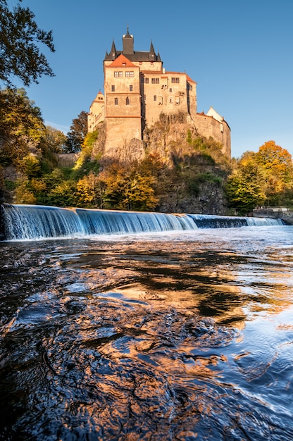 Zamek Kriebstein nad wodą