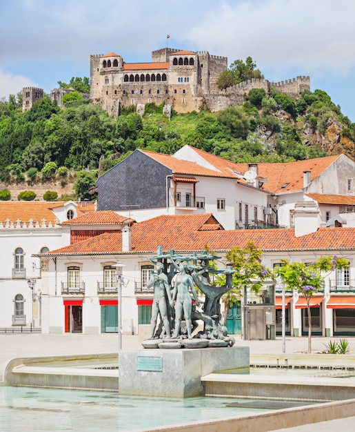 Zamek Leiria to zamek w mieście Leiria w Portugalii