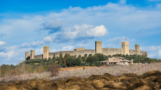 Zamek Monteriggioni. Prowincja Siena Toskania Włochy