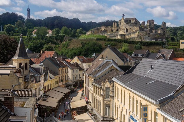 Zamek Valkenburg i miasto Holandia