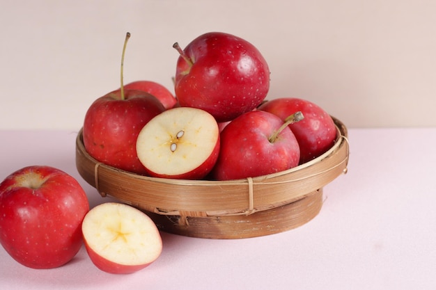 Zazdrość Apple w koszyku.