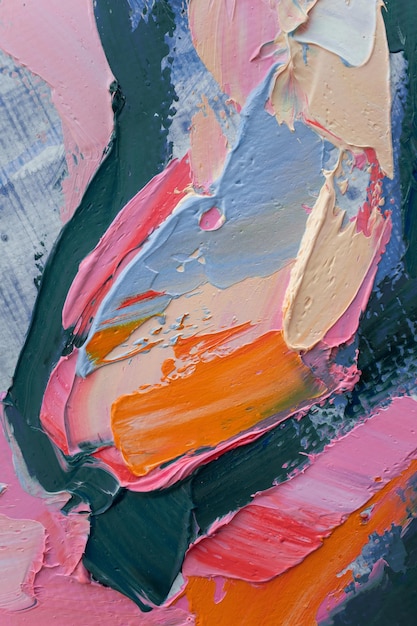 Zbliżenie abstrakcyjnej szorstkiej kolorowej tekstury malarstwa artystycznego z farbą olejową na nożu paletowym