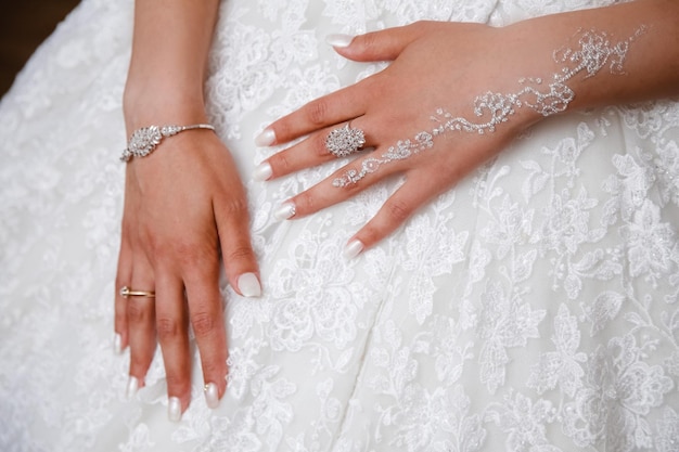 Zbliżenie biżuterii ślubnej dekoracje ślubne dzień ślubu
