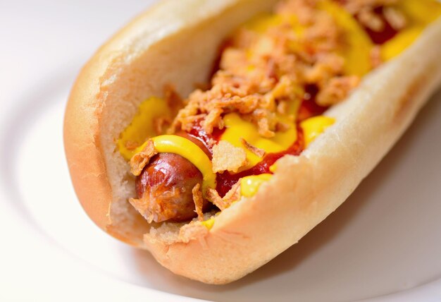 Zdjęcie zbliżenie hot dogu