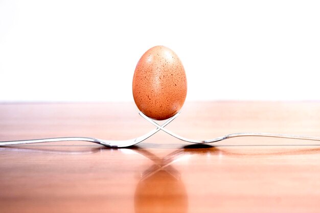 Zdjęcie zbliżenie jajka na stole