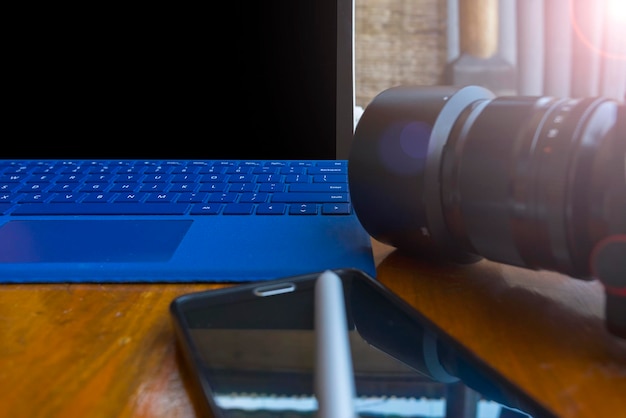 Zdjęcie zbliżenie klawiatury laptopa