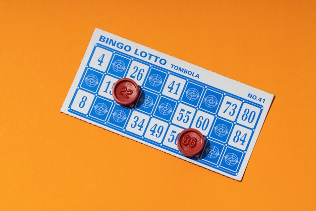 Zbliżenie na elementy gry w bingo