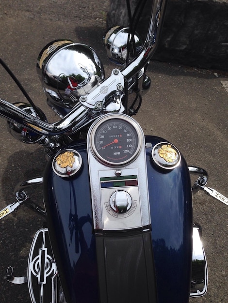 Zbliżenie przyciętego motocykla