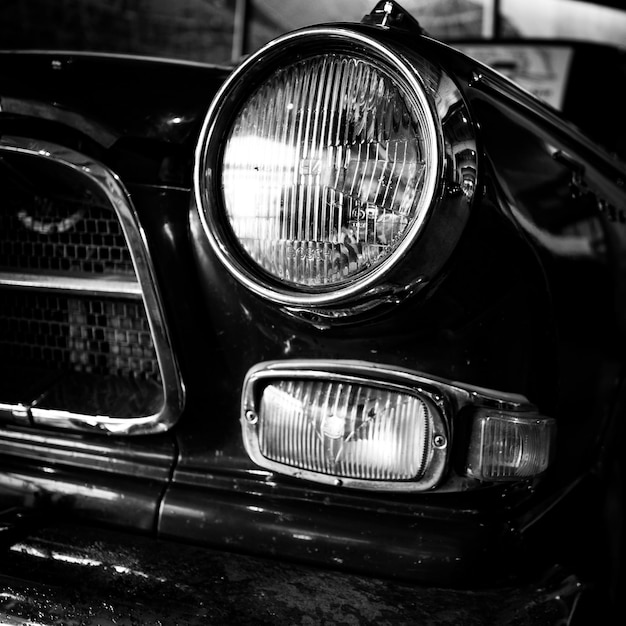 Zbliżenie reflektora samochodu vintage