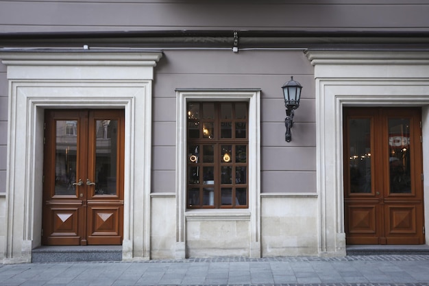 Zdjęcie zdjęcie architektury lwowa w piękny jesienny dzień