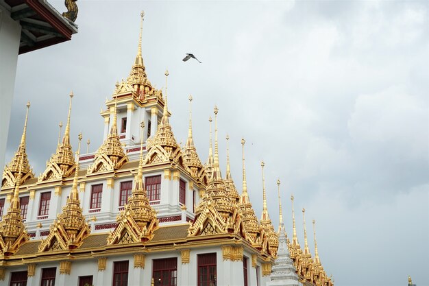 Zdjęcie Loha Prasat Wat Ratchanatda