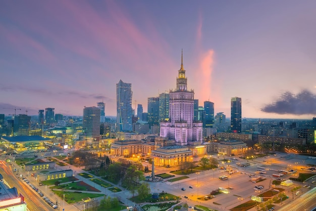 Zdjęcie lotnicze panoramy centrum Warszawy w Polsce