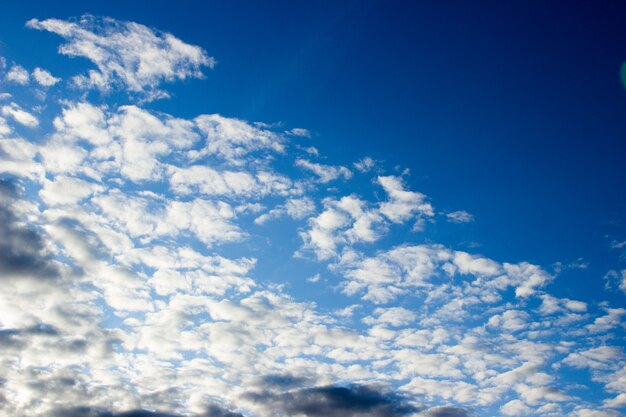 zdjęcie niebo wieczorne niebo puszyste chmury