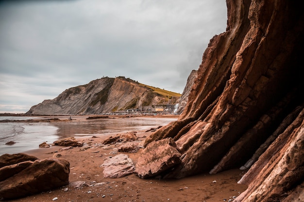 Zdjęcie Z Fliszu Itzurun Z Zumaia W Tle. Kraj Basków