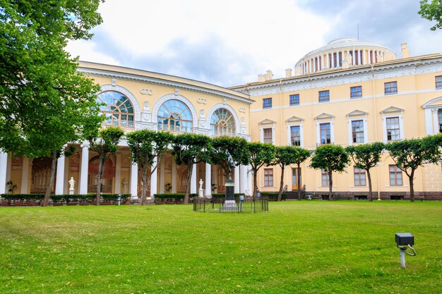 Zdobiona galeria Gonzago, zespołu architektonicznego i freskowego Pałacu Pawłowskiego w Rosji