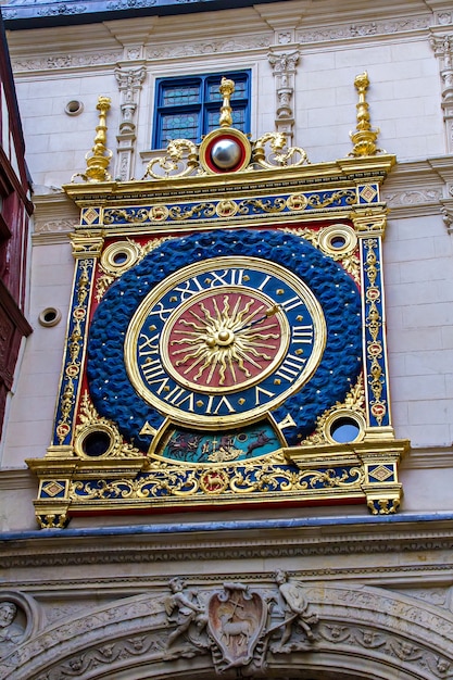 Zegar na Rue du Gros-Horloge, Rouen, Górna Normandia, Francja