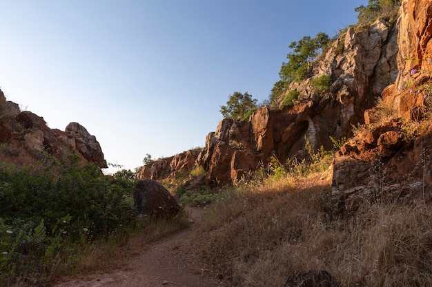 Żelazne Wzgórze Cerro Del Hierro Zerodowany Krajobraz Niektórych Starych Opuszczonych Kopalń W Parku Narodowym Sierra Norte W Sewilli Andaluzja Hiszpania