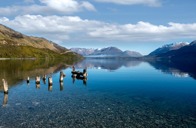 Zepsuty pomost w jeziorze Wakatipu