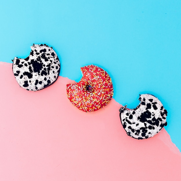 Zestaw Donuts Zje Mnie Kreatywny Minimalistyczny Design