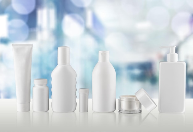 Zestaw Produktów Kosmetycznych W Białych Pojemnikach Na Białym Tle