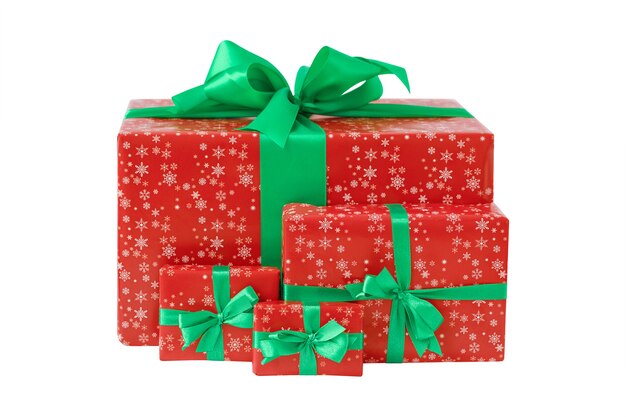 Zestaw pudełek na prezenty świąteczne na białym tle