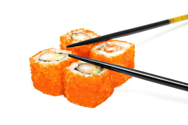 Zdjęcie zestaw sushi - cztery rolki z czerwonym kawiorem