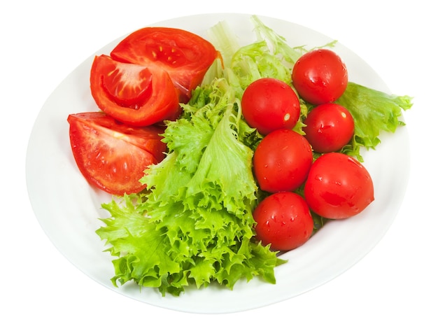 Zielona sałata i czerwone pomidory