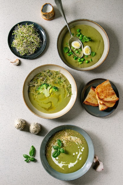 Zielona zupa jarzynowa