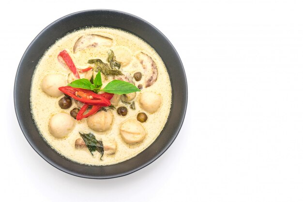 zielone curry z rybią kulką