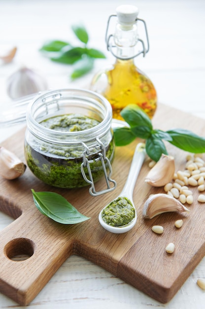 zielone pesto bazyliowe