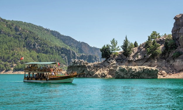 Zielony Kanion i rzeka Manavgat w górach regionu Antalya Turcja w słoneczny letni dzień